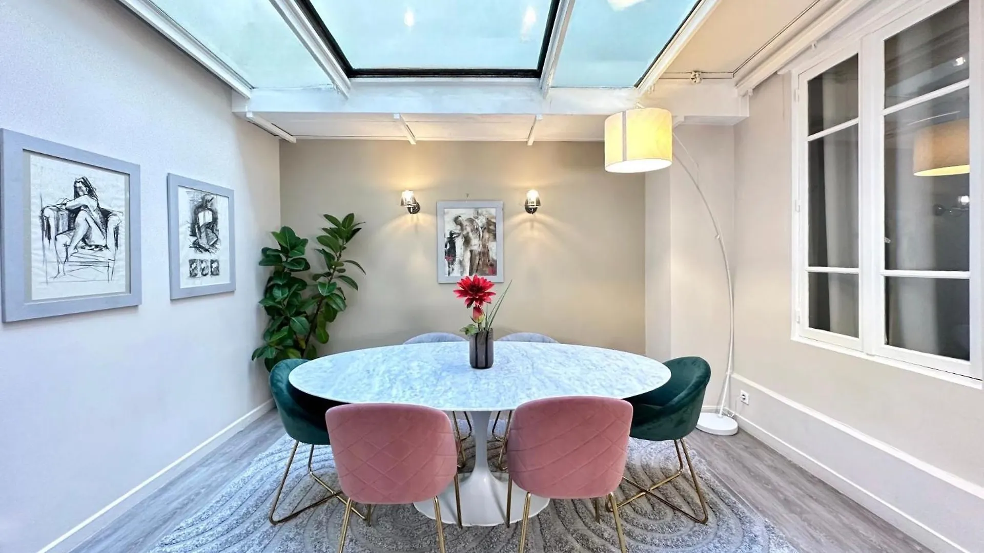 Luxurious Flat In Saint-germain-des-pres *