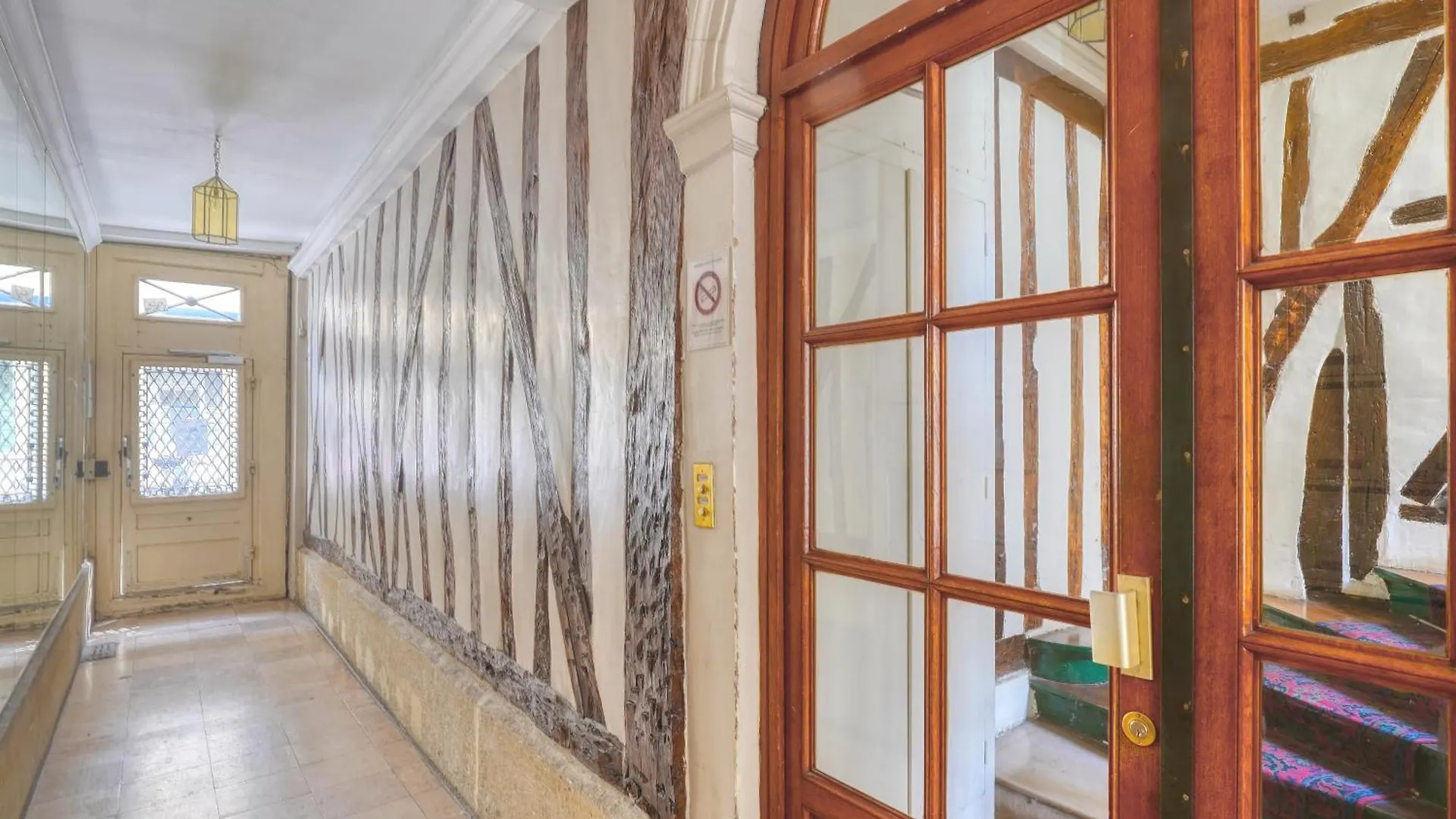 Apartment Luxurious Flat In Saint-germain-des-pres Paris