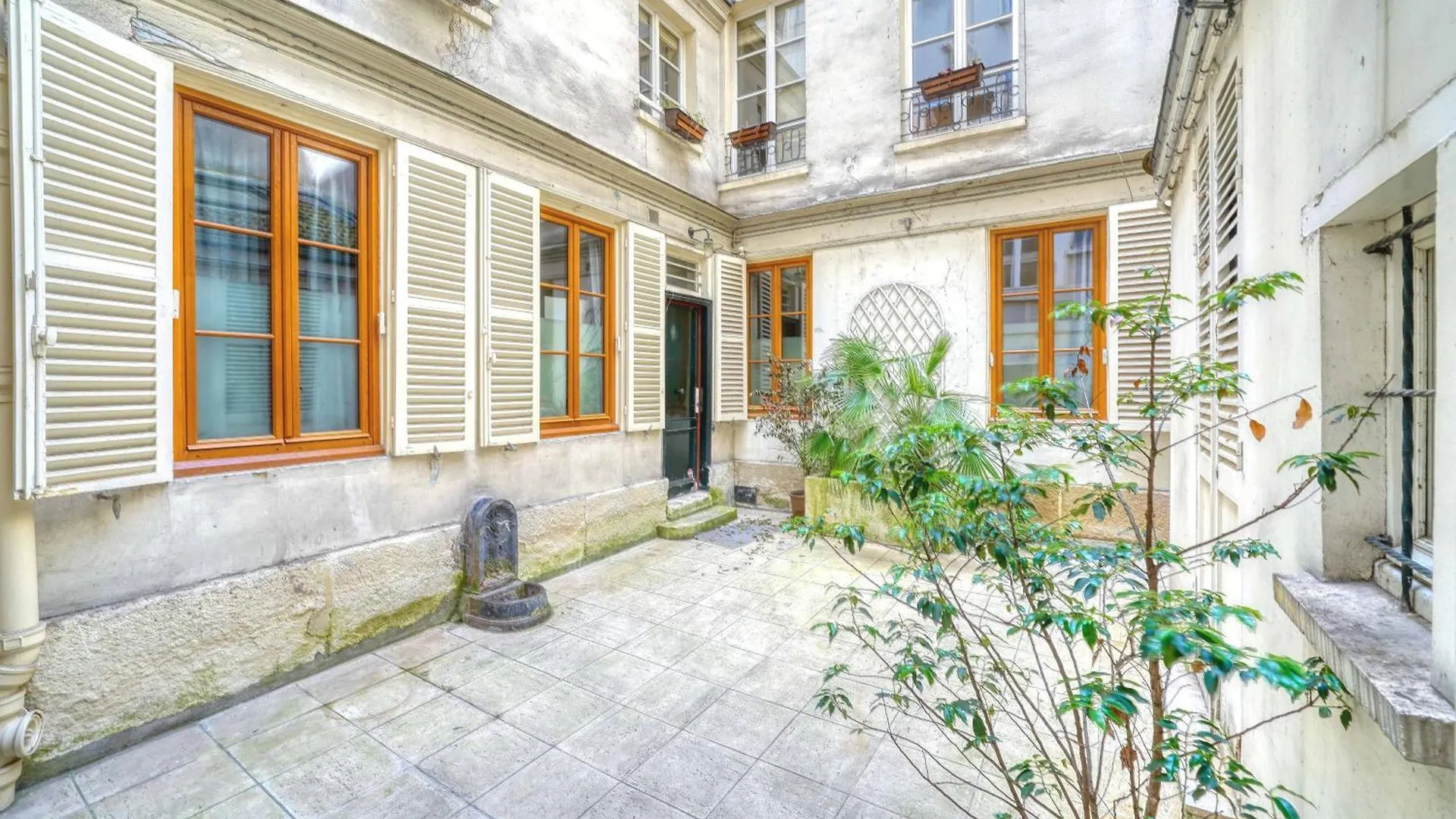 Luxurious Flat In Saint-germain-des-pres *