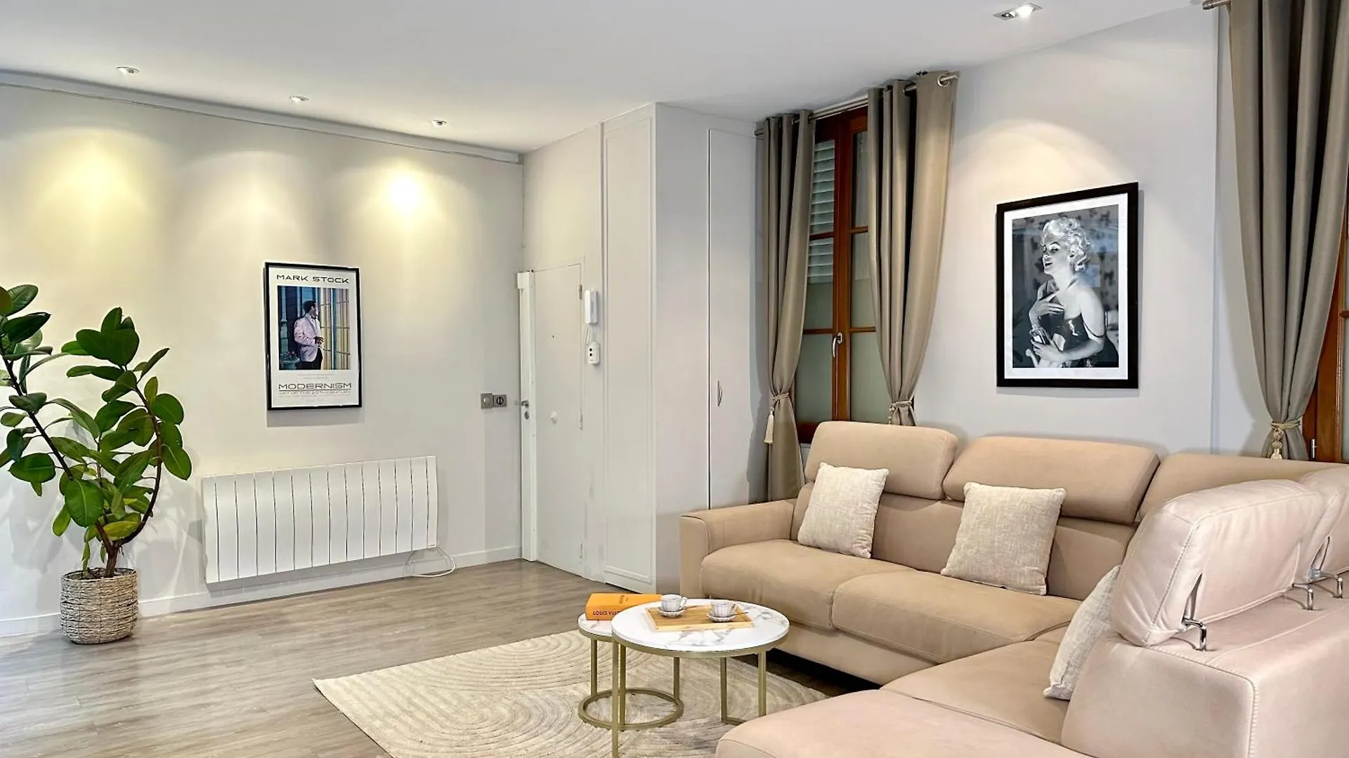 Luxurious Flat In Saint-germain-des-pres